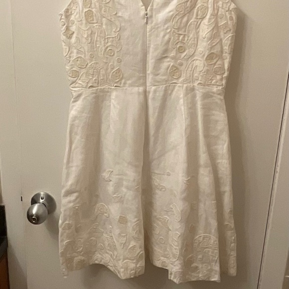 Women’s Banana Republic Heritage Collection embroidered fully lined dress - Picture 4 of 7